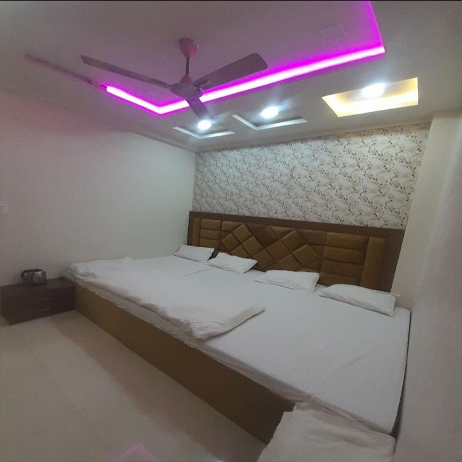 Hn Palace Homestay 아그라 외부 사진